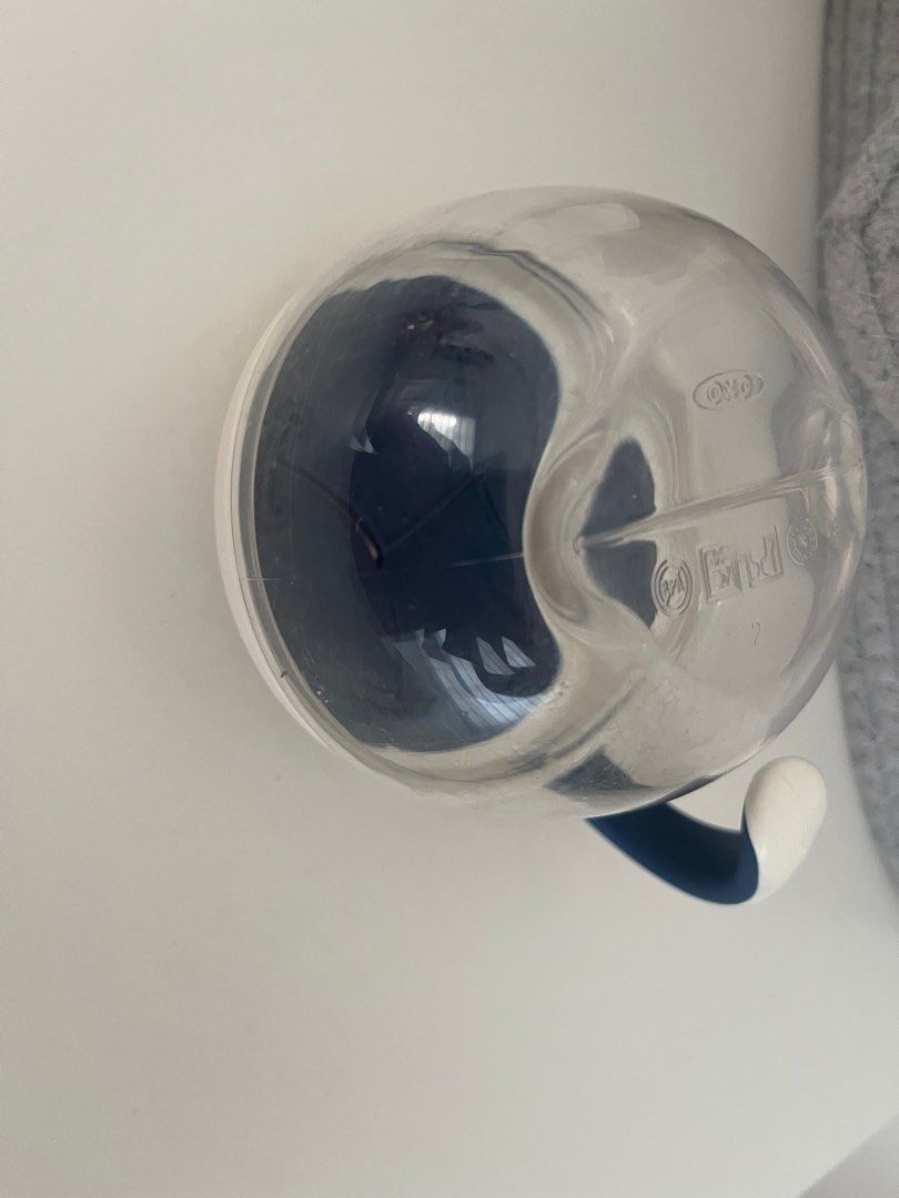 Oxotot snack cup (Category: Weaning & Toddler Feeding) located in Las Pinas. Submitted by preloved_mum (Listing ID 1414125163, Image 2). Description: .