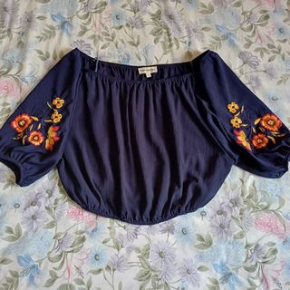(Category: ) located in . Submitted by yippeepreloved (Listing ID 1414082394, Image 1). Description: .
