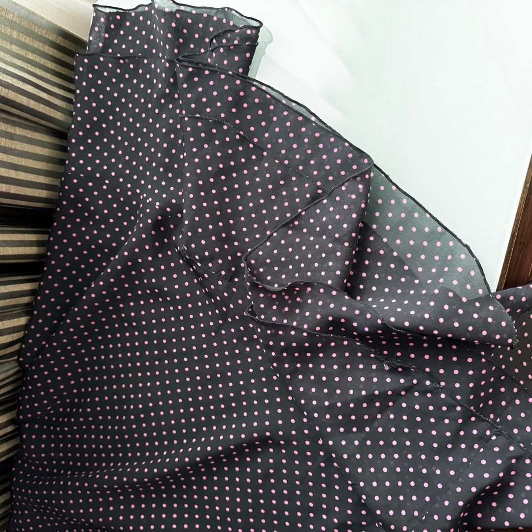 Polka Dot Midi Bias Cut Skirt (Category: Skirts) located in Quezon City. Submitted by hanas.declutter (Listing ID 1414070295, Image 3). Description: - beautiful skirt; gets a lot of compliments - zipper doesn’t close all the way—see picture for reference (easily fixable) .