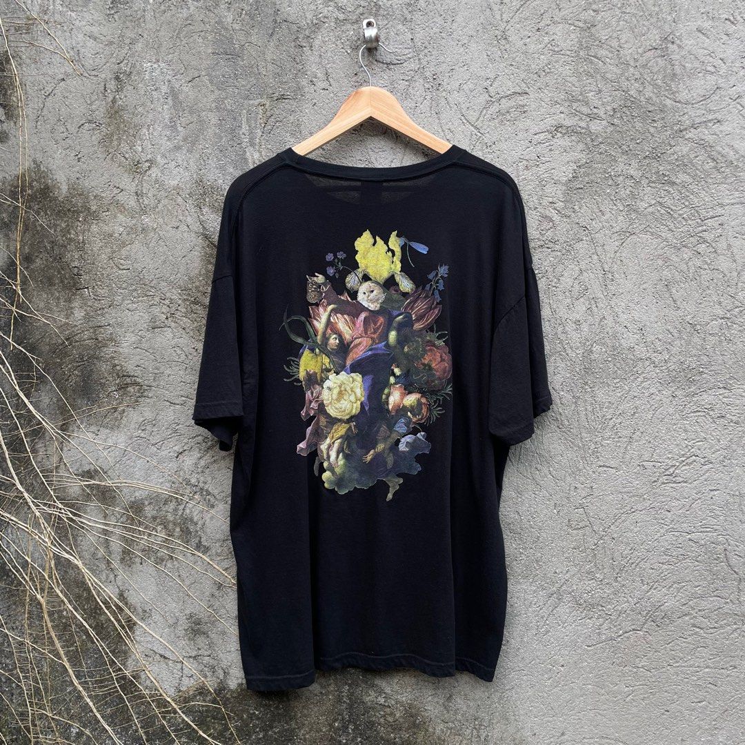 Rip N Dip Heavenly Bodies tee (Category: Activewear) located in Tarlac. Submitted by thrift2tarlac (Listing ID 1414081315, Image 2). Description: Very good condition Fresh from hongkong box Authentic / Legit 💯 Size on tag: XL No issue Width: 24 Length: 30 Disclaimer: Color may vary due to lighting‼️ J&T courier 🚚 📍Tarlac City .