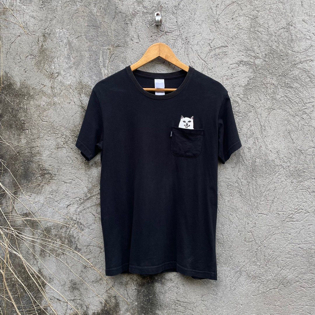 Rip N dip Pocket Tee (Category: Activewear) located in Tarlac. Submitted by thrift2tarlac (Listing ID 1414080055, Image 2). Description: Very good condition Fresh from hongkong box Authentic / Legit 💯 Size on tag: M No issue Width: 19.5 Length: 27 Disclaimer: Color may vary due to lighting‼️ J&T courier 🚚 📍Tarlac City .