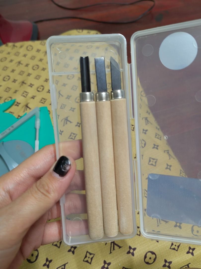 Rubber Stamp Making Set - USED (Category: Craft Supplies & Tools) located in Manila. Submitted by mel.cruz (Listing ID 1414208221, Image 3). Description: Php 250 + Shipping Fee Everything you need to design, carve and print your own stamps. Perfect for crafters, artists and hobbyists. .