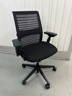 (Category: ) located in . Submitted by office.chair.seller (Listing ID 1412916908, Image 1). Description: .