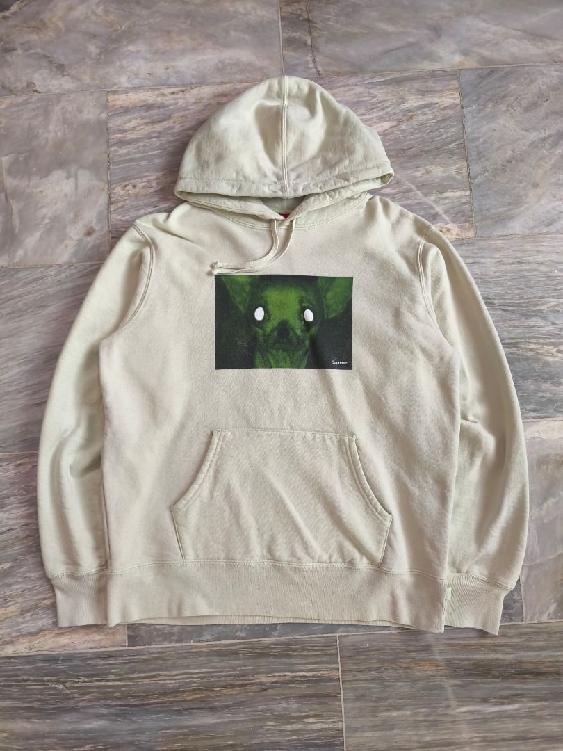 Supreme Chris Cunningham Chihuahua Hoodie (Category: Hoodies) located in Lucena. Submitted by 0174.archive (Listing ID 1414101183, Image 1). Description: good used condition condition 8/10 flaws - minor discoloration (reddish), some dirt stain due to storage (dm for more photos) Actual Measurements (inches) Chest (pit to pit): 22.5 Length: 27 Message before buying. Items are pre-loved / second hand used. Manage your expectations. Buy with confide