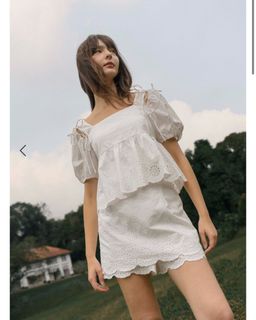 (Category: ) located in . Submitted by clothxapparel (Listing ID 1414108060, Image 1). Description: .