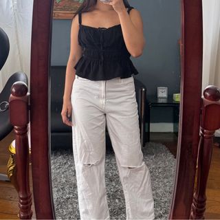 (Category: ) located in . Submitted by declutter.pjt (Listing ID 1414206821, Image 1). Description: .