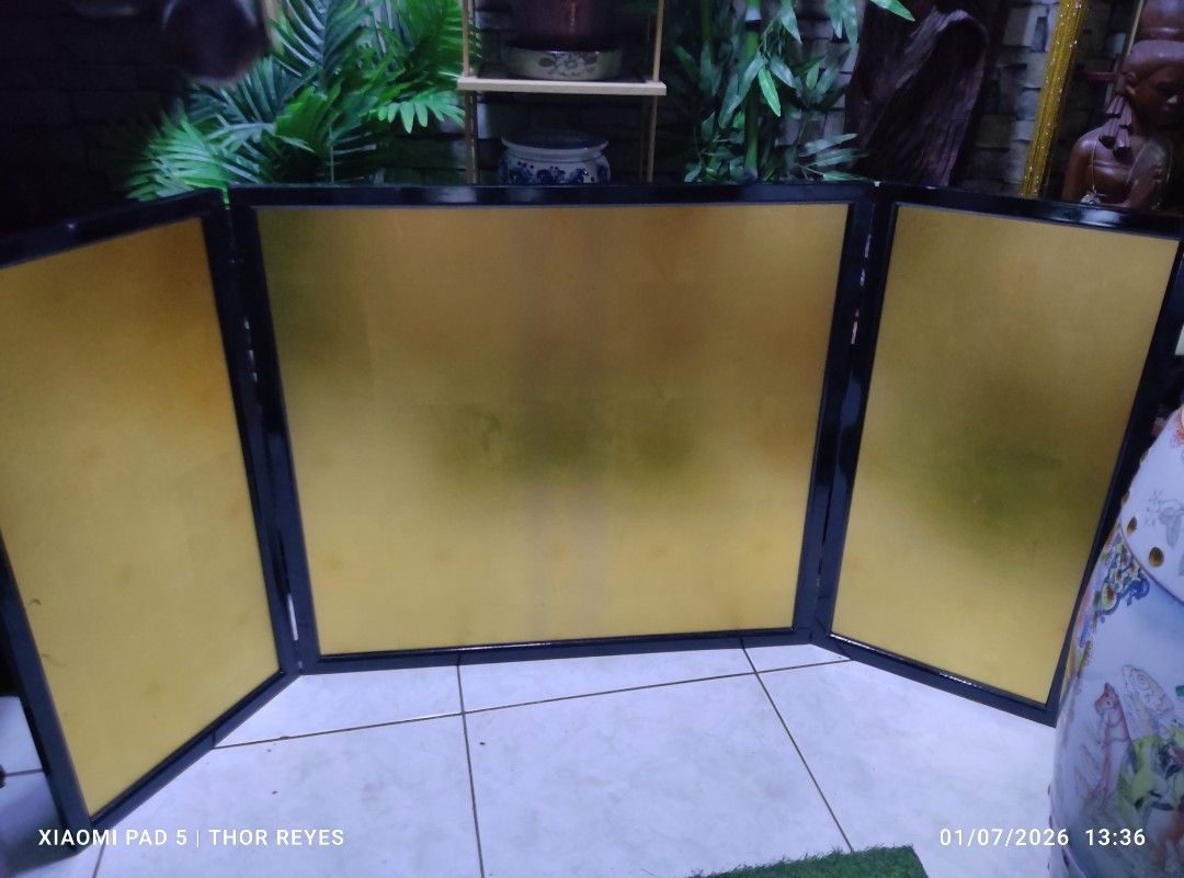 Vintage Japanese Folding Screen (Byōbu) (Category: Wall Decor) located in Valenzuela. Submitted by mighthor0526 (Listing ID 1414107396, Image 1). Description: With solid wood frames Measurements on photos provided Please manage your expectations, this is a vintage preloved item from Japan With signs of usage, but no issue For Lalamove delivery only Payment thru Gcash or Abono by Lalamove rider Delivery fee is shouldered by the buyer Pm me if inte