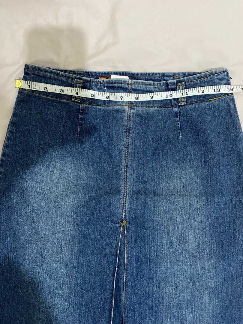 X-TM Jeans Denim Skirt (Category: Skirts) located in San Fernando. Submitted by miso.ph (Listing ID 1414093701, Image 2). Description: - Classic design with front slit - Medium wash - Midi length - Zipper closure - Features pockets - Fabric: 95% cotton, 5% spandex - Waist: 28 inches - Length: 24 inches #denim #skirt #midiskirt #mediumwash #A line.