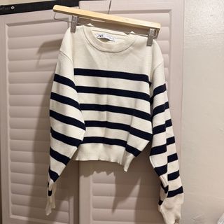 (Category: ) located in . Submitted by loverobin15 (Listing ID 1414138798, Image 1). Description: .