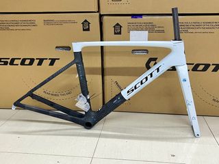 （分類：）位於 。 由 LockOnBike 提交（商品編號 1414257369，圖片 1）。簡介： 。