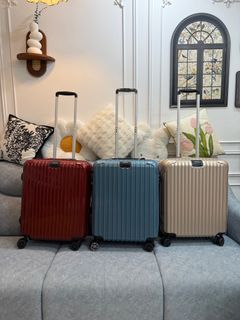 (Category: ) located in . Submitted by mrandmsluggages (Listing ID 1414353211, Image 1). Description: .