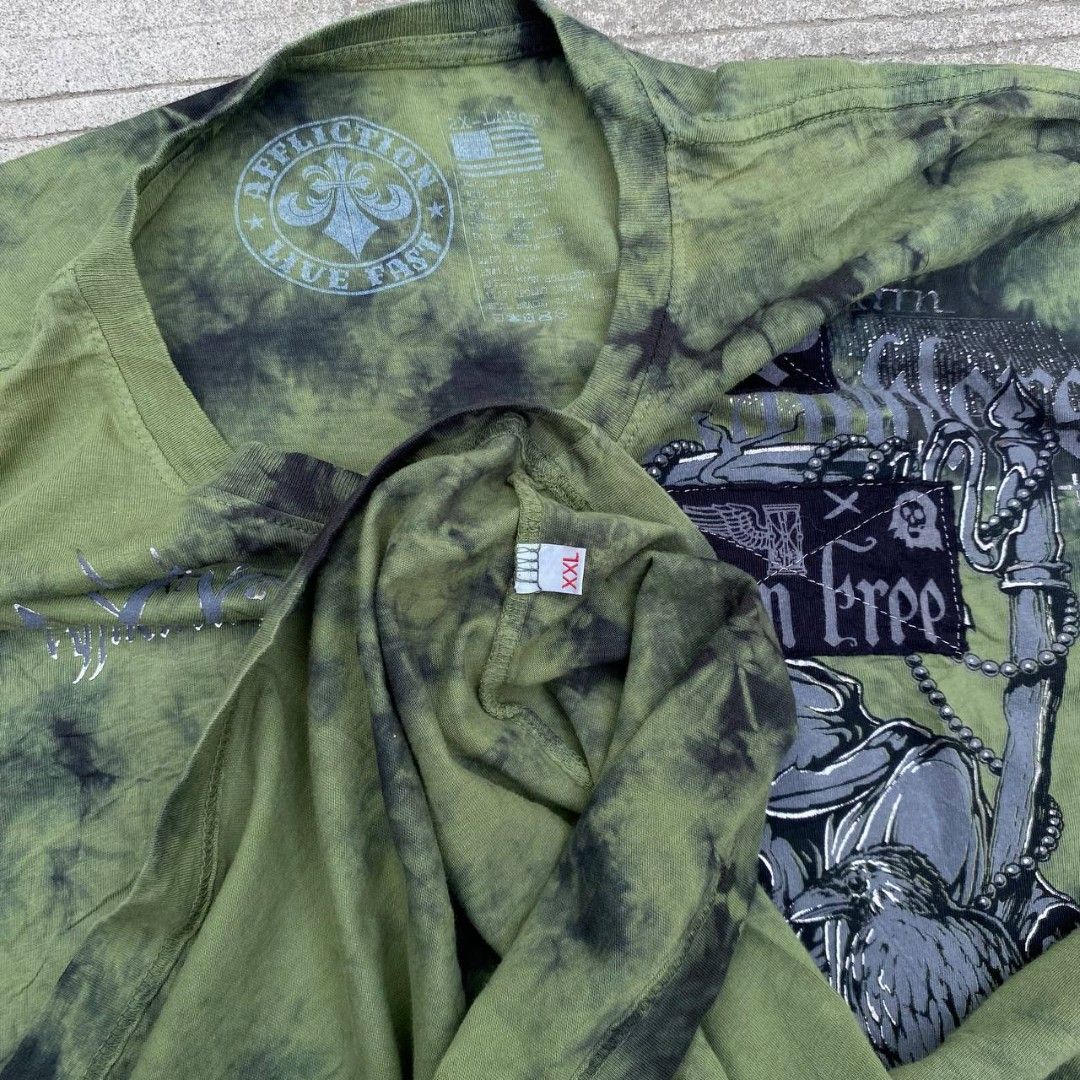 Affliction (Category: Tshirts & Polo Shirts ) located in Camiling. Submitted by digdrip (Listing ID 1414340470, Image 3). Description: y2k affliction range dimes/size: 23W, 30L Color rate: 9.5/10 Condition: 9.5/10 issue: none.