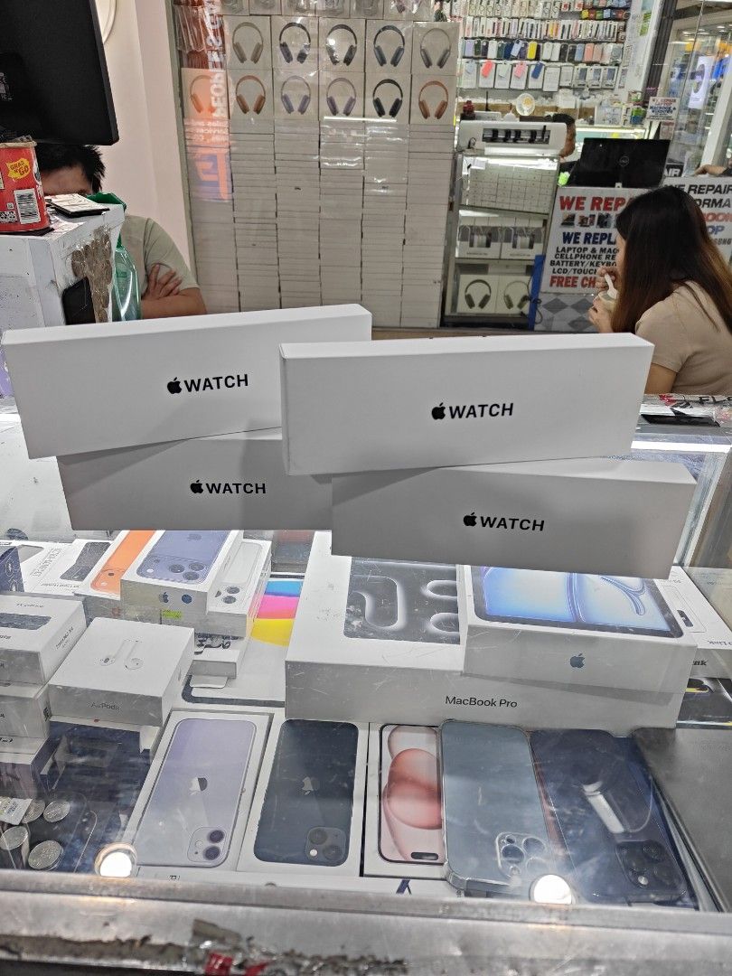 Apple wacth se 3 (Category: Wearables & Smart Watches) located in San Juan City. Submitted by nerizapagara (Listing ID 1414273880, Image 1). Description: apple watch se 3 40 mm 15500 44 mm 17800 brandnew sealed 1 year warranty.