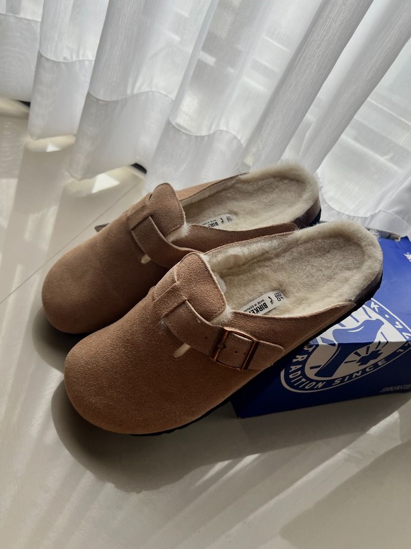 Birkenstock Zermatt Shearling Slippers (Category: Slippers and slides) located in Pasig City. Submitted by dnarchy (Listing ID 1414271764, Image 3). Description: With box and dustbag.