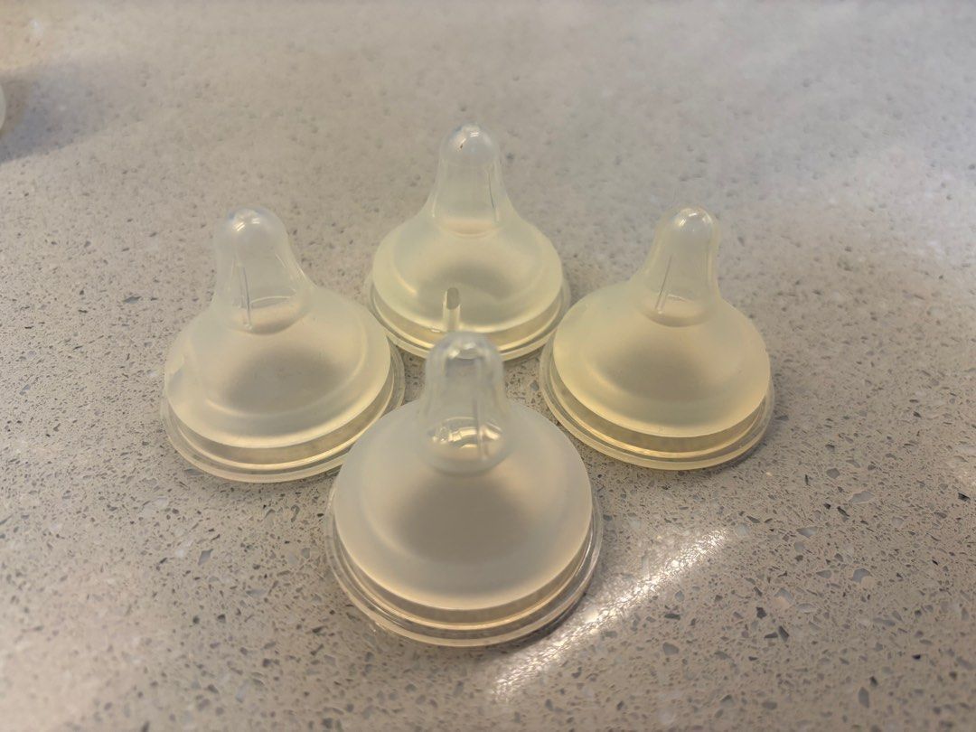 Bottle Nipples take all (Category: Breastfeeding & Bottle Feeding) located in Quezon City. Submitted by things.matter (Listing ID 1414366980, Image 1). Description: - Includes 4 clear bottle nipples - Includes 3 amber bottle nipples - Clear nipples have a different design than amber ones.
