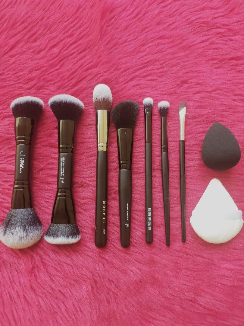 Branded Make Up Brush Set (Category: Makeup) located in Quezon City. Submitted by floreskari78555 (Listing ID 1414293075, Image 1). Description: Branded Make Up Brushes 1 set 2pcs Elf Dual Ended Make Up Brush 1pc Morphe Brush 1pc Nose Contour Brush 1pc Blending Brush 1pc Eyeshadow Brush 1pc Elf Angled Brush 1pc Teardrop Sponge Black 1pc Velvet Puff White available on hand via same day delivery lalamove or grab express and LBC/J&T Shipping.