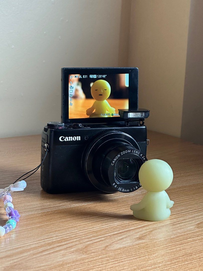 Canon G7X Mark I Digital Camera (Category: Cameras) located in Legazpi City. Submitted by juliana1078 (Listing ID 1414191472, Image 2). Description: Canon G7X Mark I (Black) 🌷 ₱32k 1"-type 20.2MP sensor f/1.8-2.8 4.2x zoom lens DIGIC 6 image processor 1040K-dot tilting touchscreen, 1080p60 videos built-in Wi-Fi Pop up flash Flip Screen No issues, only sign of usage. Can send sample pics by pm. Inclusions: Charger, Original Battery, Pouch, Camera