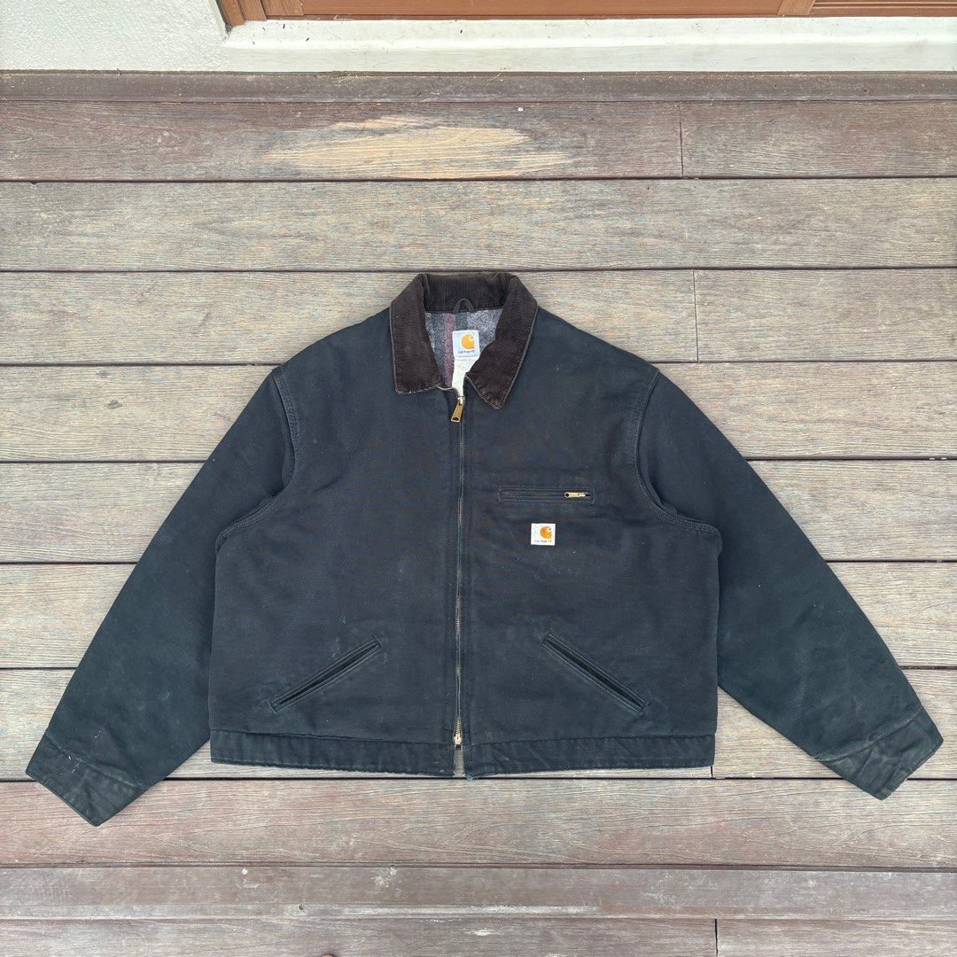 Carhartt Detroit BLK (Category: Coats, Jackets and Outerwear) located in Pasig City. Submitted by iceicethrift (Listing ID 1414310649, Image 1). Description: Carhartt Detroit J01 Dated 2012 26Width 25 Length Jnt/Lamove.