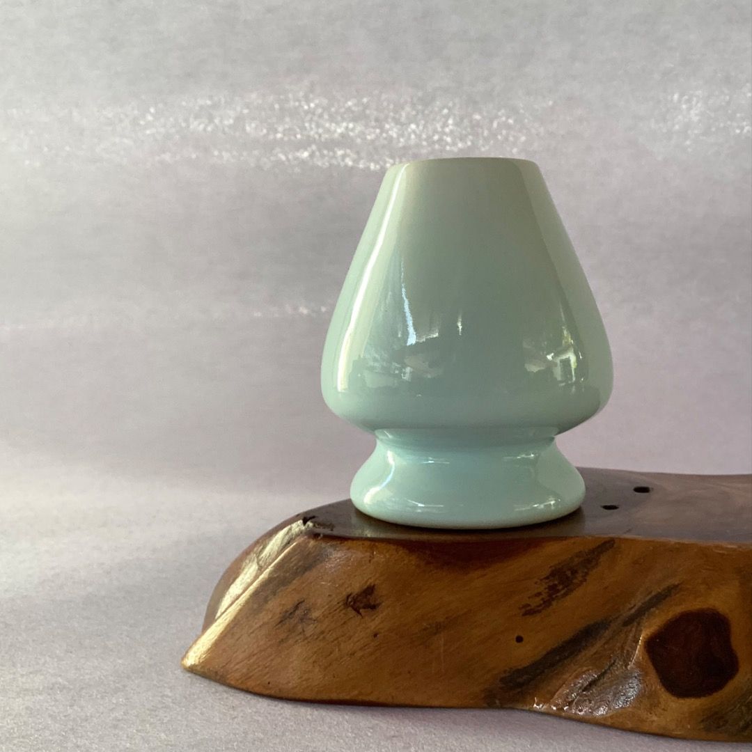 Ceramic Whisk / Chasen Stand (Category: Coffee & Tea Tableware) located in Davao. Submitted by eclectic1925 (Listing ID 1414436883, Image 1). Description: Php275 Ceramic Whisk / Chasen Stand H: 3 inches Please REVIEW PHOTOS First to pay .