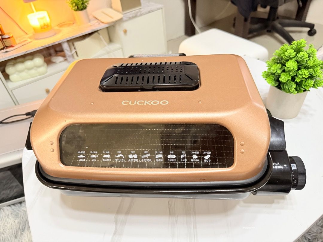 Cuckoo Double Sided Multi BBQ Grill (Category: BBQ, Grills & Hotpots) located in Caloocan City. Submitted by fastmountain-b80bbc (Listing ID 1414339724, Image 1). Description: ✨ Cuckoo Double‑Sided Multi BBQ Grill ✨ Model: CFR‑331G / CFR‑331R 🔥 Double Heat System — grill from top & bottom for even & fast cooking! 🍗 Perfect for: ✔️ Grilled meat (chicken, pork, ribs) ✔️ Fish & seafood ✔️ Veggies, sandwiches & snacks 🔹 Reasonably Used / Good Cond