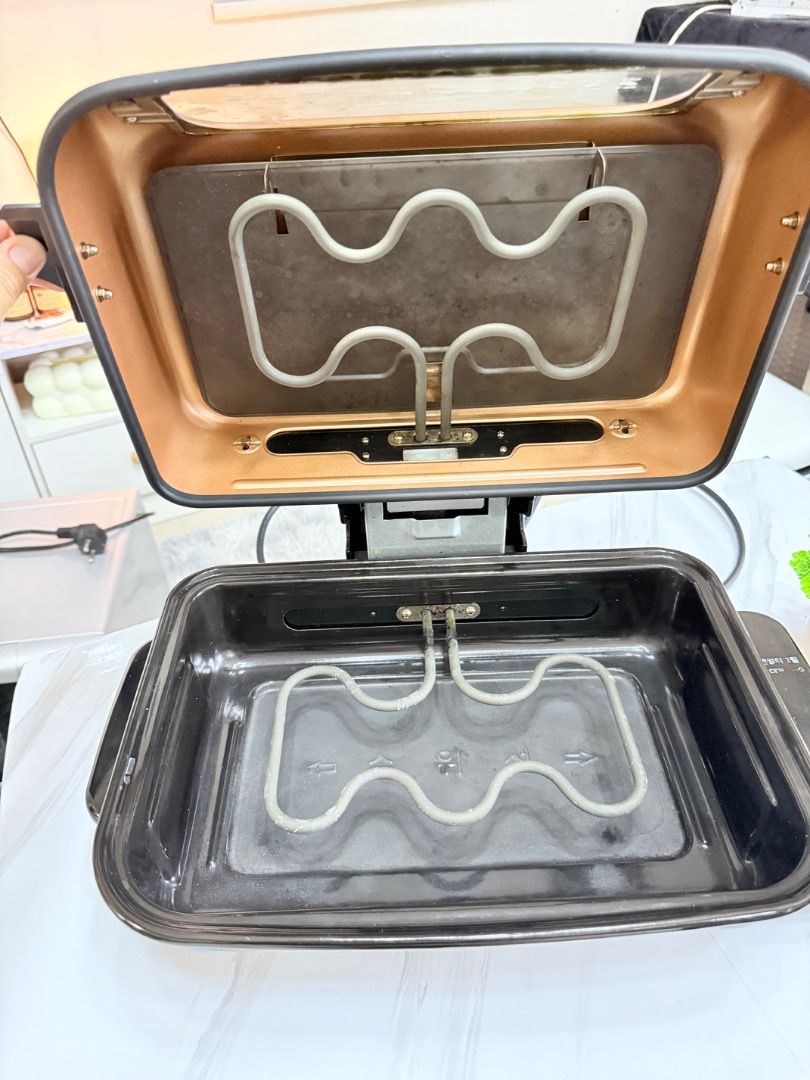 Cuckoo Double Sided Multi BBQ Grill (Category: BBQ, Grills & Hotpots) located in Caloocan City. Submitted by fastmountain-b80bbc (Listing ID 1414339724, Image 3). Description: ✨ Cuckoo Double‑Sided Multi BBQ Grill ✨ Model: CFR‑331G / CFR‑331R 🔥 Double Heat System — grill from top & bottom for even & fast cooking! 🍗 Perfect for: ✔️ Grilled meat (chicken, pork, ribs) ✔️ Fish & seafood ✔️ Veggies, sandwiches & snacks 🔹 Reasonably Used / Good Cond