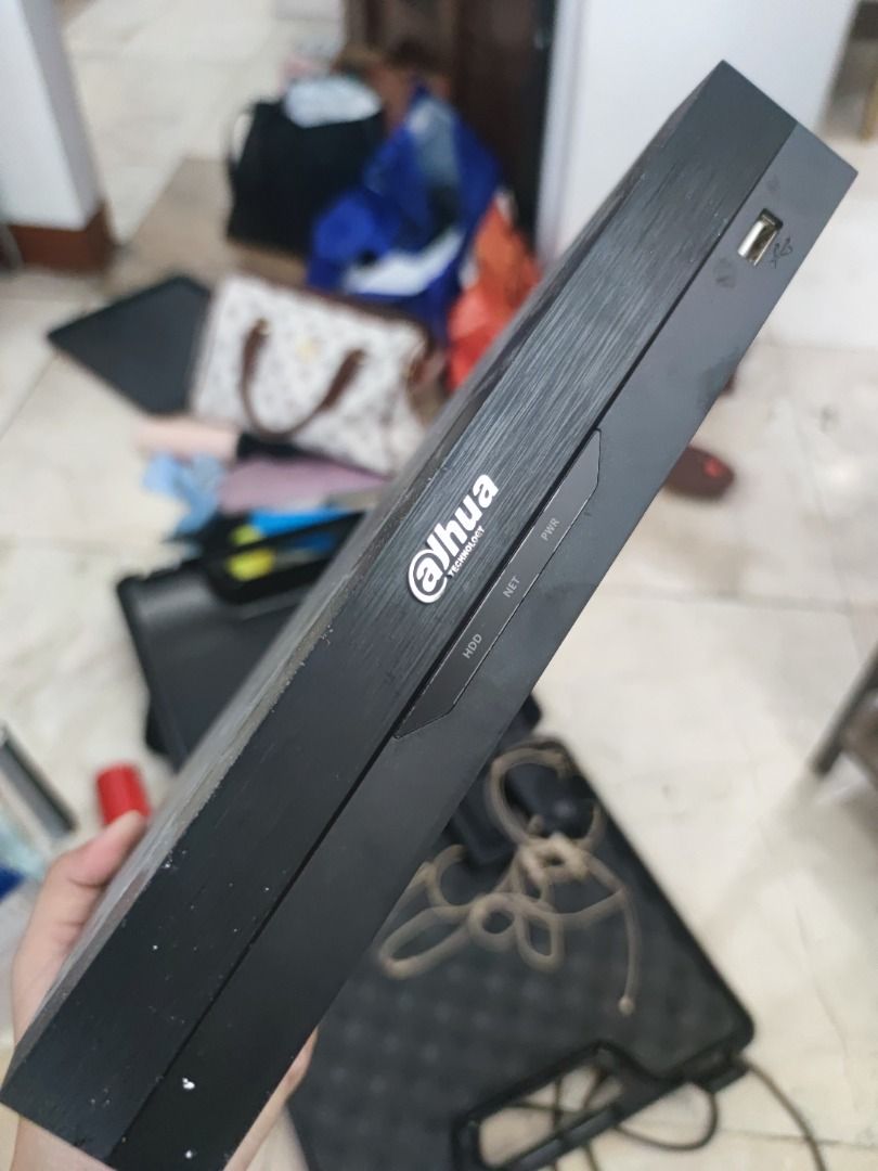 Dahua CCTV Set (Used) - With Camera and DVR (Category: Security Systems & CCTV Cameras) located in Makati City. Submitted by lyneththequeen (Listing ID 1414285555, Image 2). Description: Dahua CCTV Set (Used) – ₱4,000 | Makati Used Dahua CCTV system complete with DVR, cables, and 5 CCTV cameras. Ideal for home or small business security. 📹 Includes: ✔️ 5 CCTV cameras ✔️ DVR unit ✔️ Cables included ℹ️ Important: Credentials are no longer availabl