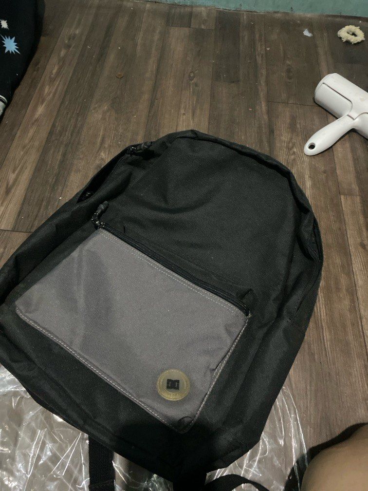 DC Backpack (Category: Backpacks) located in Caloocan City. Submitted by katy08 (Listing ID 1414278963, Image 1). Description: - Black backpack - Gray front pocket - DC logo on front and back - Adjustable straps - Black interior - Perfect for everyday use .
