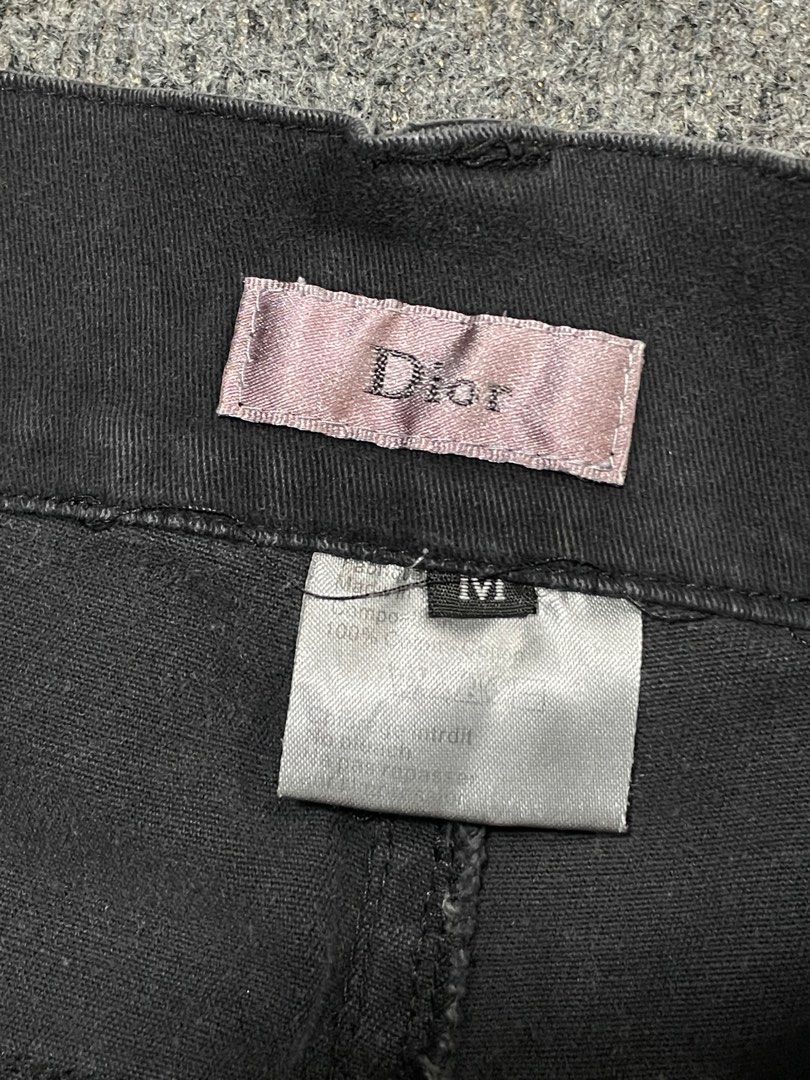 Dior vintage pants (Category: Luxury Apparel) located in Iligan City. Submitted by lovelysism (Listing ID 1414331636, Image 3). Description: Dior pants vintage No issue Good condition Dimes 30 waistline 36 lenght .