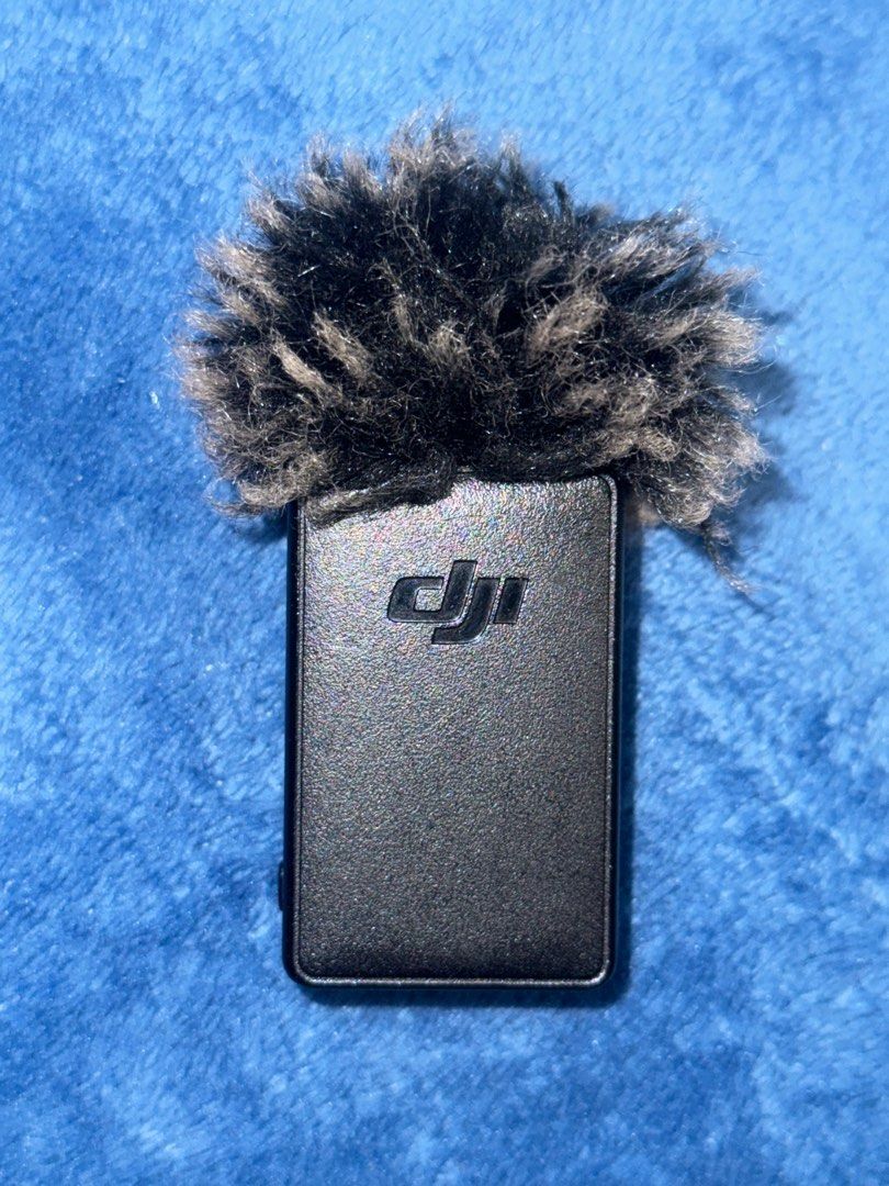 DJI Pocket 2 Creator Combo (Category: Cameras) located in Quezon City. Submitted by kikay_kit (Listing ID 1414383331, Image 3). Description: hindi na gagamit naka tambak lang .