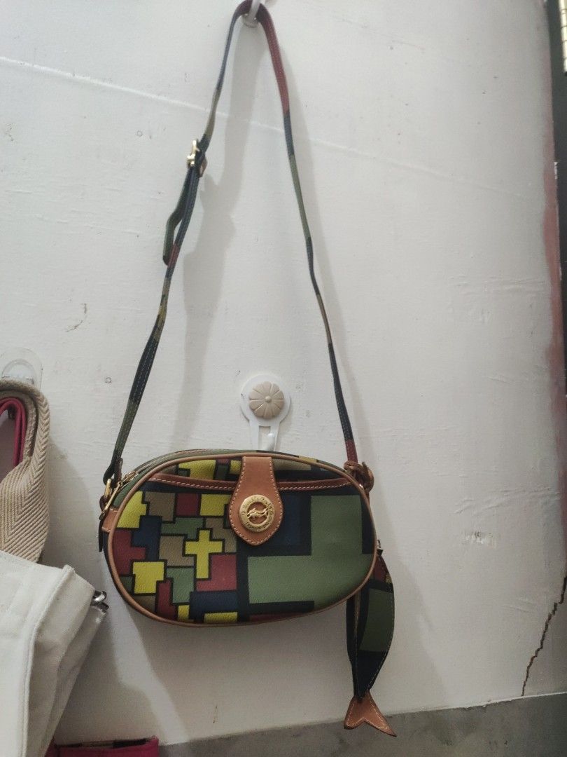 double Fish (Category: Luxury Bags & Wallets) located in Zamboanga. Submitted by Clairey03 (Listing ID 1414424347, Image 1). Description: Auth Japan.