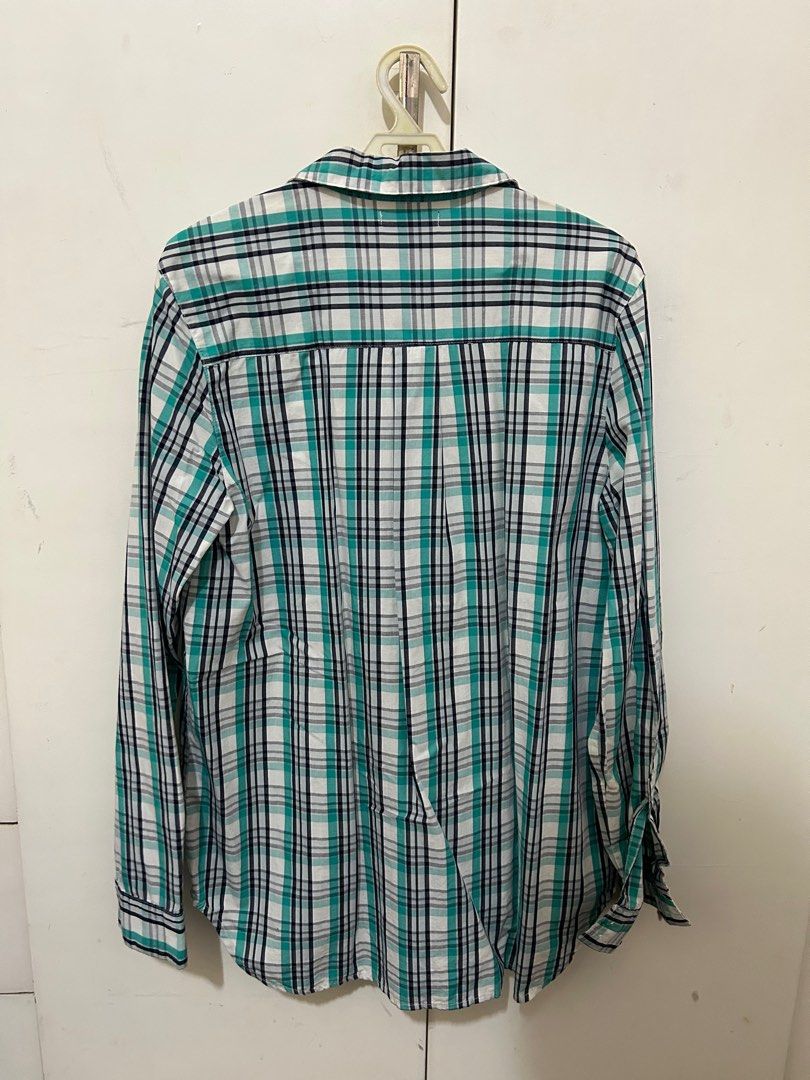 GAP Plaid Longsleeves (Category: Longsleeves) located in Batangas. Submitted by dusclutter (Listing ID 1414303047, Image 3). Description: Barely used No issues/signs of usage RFS: decluttering, moving places Loc: Sto tomas, Batangas MOP: Gcash Shipping c/o buyer via J&T .