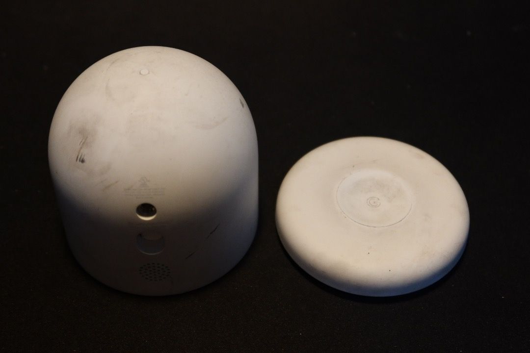 Google Nest Outdoor Cam (2nd Generation) (Category: Security Systems & CCTV Cameras) located in Pasay City. Submitted by djsstuff (Listing ID 1414402636, Image 2). Description: Google Nest Outdoor Cam (2nd Generation) No Box No Screws (2) Has some signs of wear, but still works like normal ——————— RFS: Need funds for hospital bills; Security camera was replaced -- PAY AS YOU ORDER -- Payment options: Maya (preferred), BPI, CIMB, Metrobank, UnionB