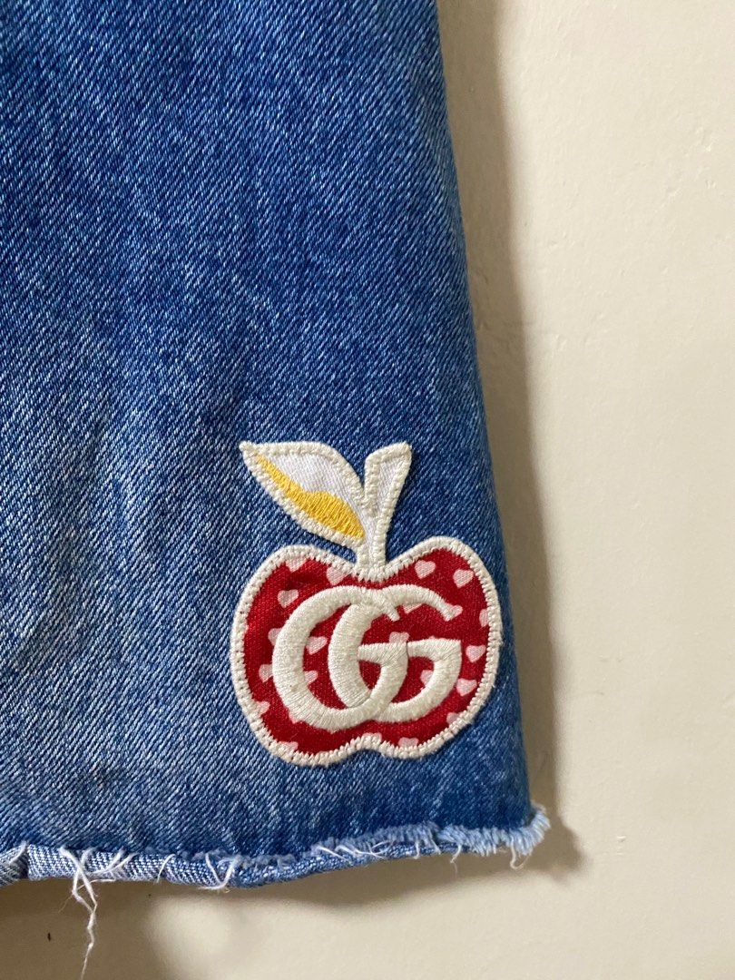 Gucci short (Category: Luxury Apparel) located in Manila. Submitted by avathriftedcloset (Listing ID 1414407356, Image 2). Description: Authentic 26-28 waist line.
