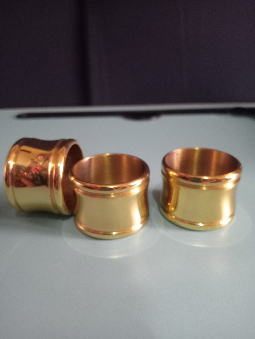 Heavy Brass Napkin Rings (Category: Towels, Napkins & Holders) located in San Mateo. Submitted by leonsmom (Listing ID 1414268888, Image 1). Description: .