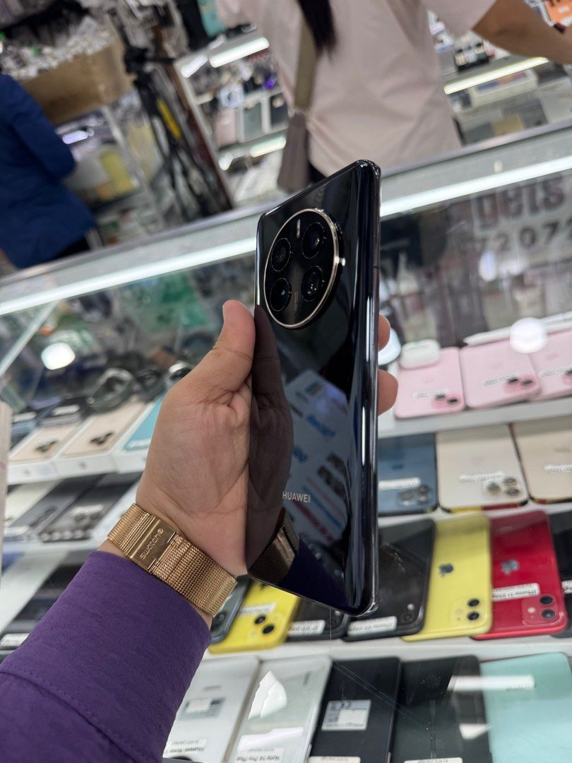 Huawei Mate 50 Pro 256gb FU NTC No issue (Category: Huawei) located in San Juan City. Submitted by javedsgadgetshop (Listing ID 1414349207, Image 3). Description: INSTALLMENT OPTIONS : SPAY LATER / GGIVES / CREDIT CARD! WE BUY AND SELL SO PWEDE MAGBINTA OR SWAP ! Quick Specs : 💵 Huawei Mate 50 Pro •256gb •NTC Variant •Good batt health •Factory Unlock •95% Smoothness •No hidden issue | No Repaired •100% Authentic | Not Refurbished •w/ OEM Charger