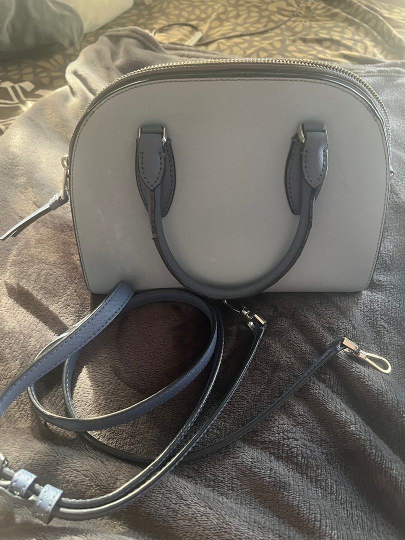 Kate Spade Dome Satchel Handbag (Category: Luxury Bags & Wallets) located in Guiguinto. Submitted by tearsayrin (Listing ID 1414314511, Image 3). Description: .