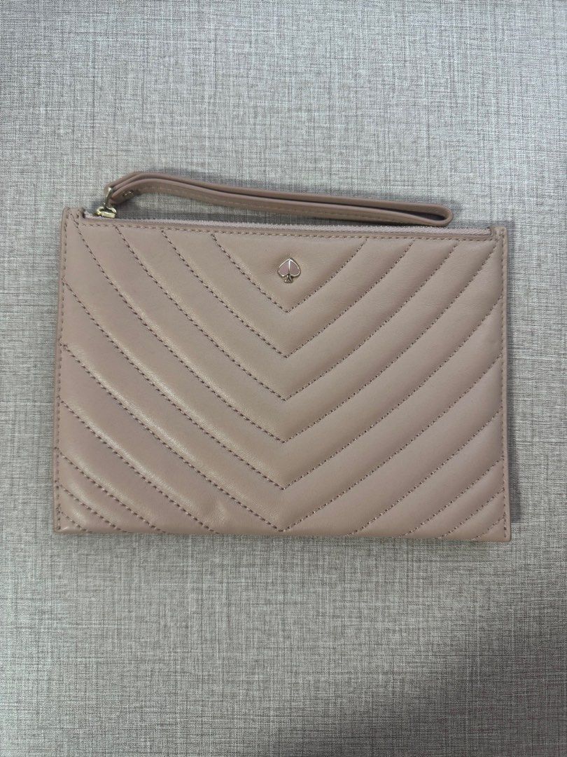 Kate Spade pouch (Category: Luxury Bags & Wallets) located in Manila. Submitted by mightyhawk-a7ef (Listing ID 1414388562, Image 1). Description: rfs: declutter .