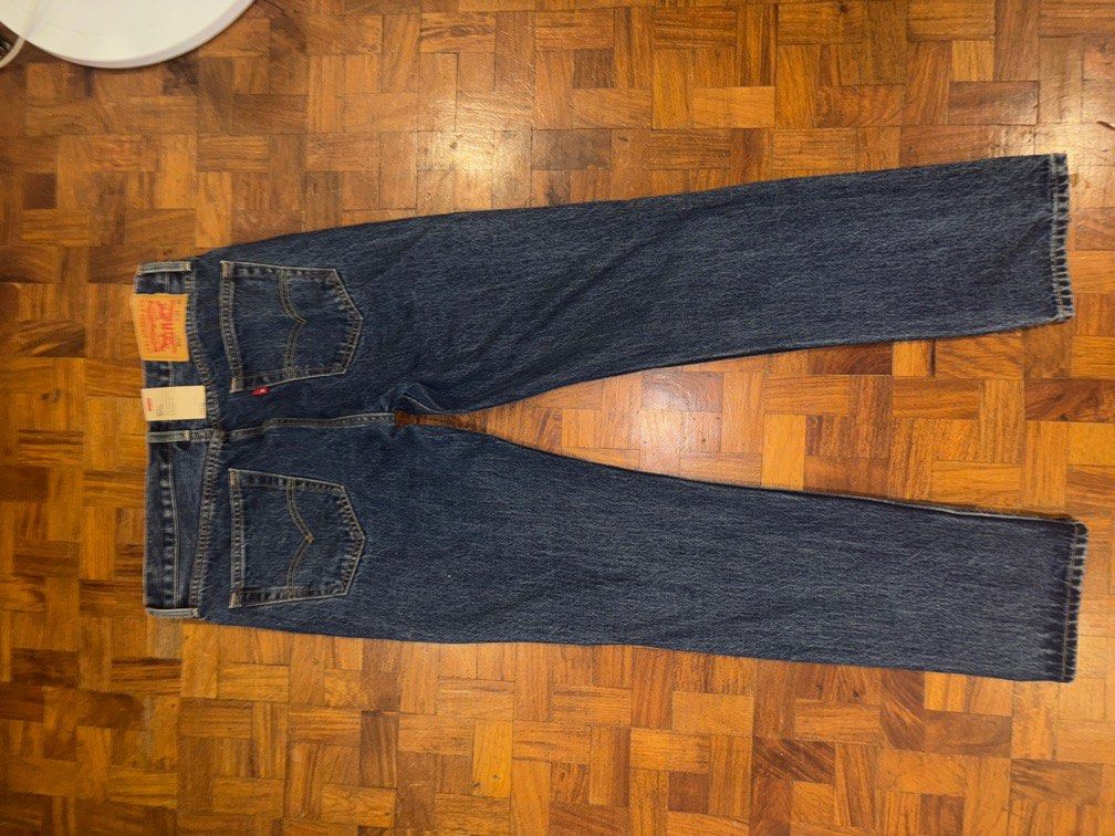 Levi's 511 34x32 (Category: Jeans) located in Manila. Submitted by dconspogi (Listing ID 1414357249, Image 2). Description: Levi's 511 Slim Size 34x32 Brand New with Tags Never Worn 👖👖👖 .