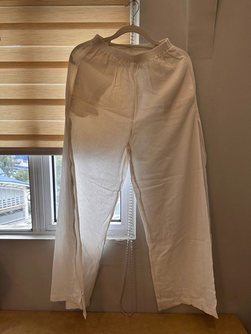 Linen Wide Leg Pants with Slit (Category: Other Bottoms) located in Manila. Submitted by juju_declutters (Listing ID 1414250997, Image 1). Description: can fit XS-S.