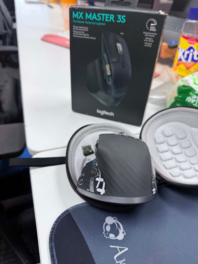 Logitech MX Master 3S Mouse (Category: Mouse & Mousepads) located in Mandaluyong City. Submitted by saulstationph (Listing ID 1414289135, Image 3). Description: .