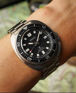 (Category: ) located in . Submitted by notorious_watches (Listing ID 1414316494, Image 1). Description: .