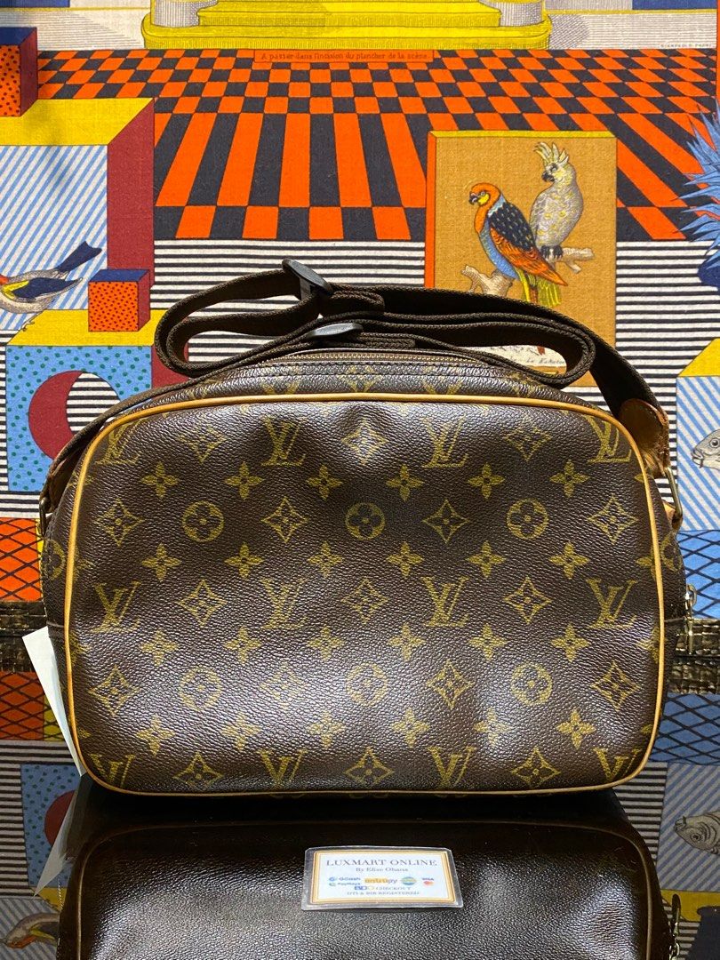 LV Reporter MM Crossbody Bag (Category: Luxury Bags & Wallets) located in Iloilo. Submitted by eliseohana (Listing ID 1414313552, Image 2). Description: .