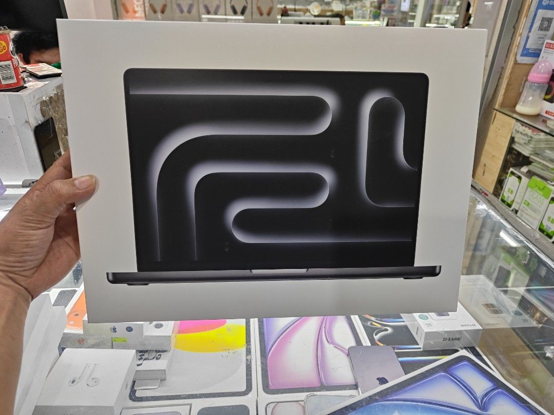 Macbook pro m5 16/512 14 inch (Category: Laptops & Notebooks) located in San Juan City. Submitted by nerizapagara (Listing ID 1414329346, Image 1). Description: macbook pro m5 14 inch 16/512 original sealed 1 year warranty.