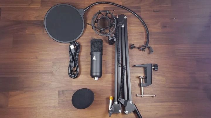 Maono Studio Microphone Set (Category: Microphones) located in Mandaluyong City. Submitted by lpc68 (Listing ID 1414259656, Image 1). Description: - Maono AU-A04H USB Microphone With Studio Headphone Set 192Khz/24 Bit Vocal Condenser Cardioid Podcast Micstudio microphone set - Includes: microphone, pop filter, foam windscreen, shock mount, and boom arm - Also includes: USB cable and user manual - Perfect for: vocals, podcasts, and streaming - Com