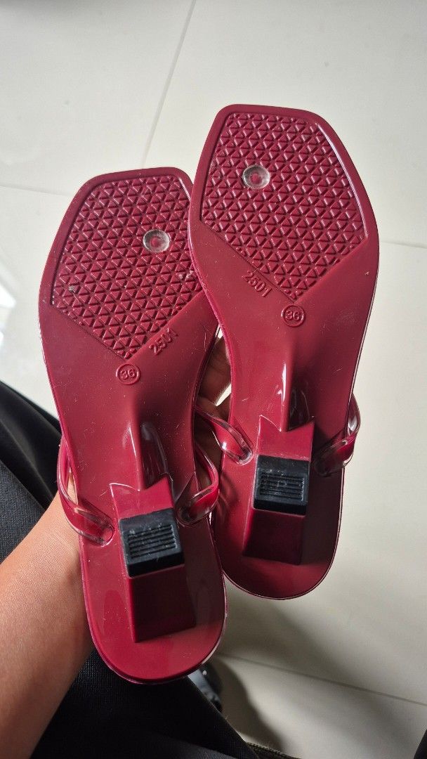 Marche Red Heeled Sandals (Category: Heels) located in Caloocan City. Submitted by danahsaur (Listing ID 1414308818, Image 2). Description: - Red Marche sandals - Square toe design - Small heel - Thong strap - Textured soles for grip - Marche branding on insole -made of plastic material.
