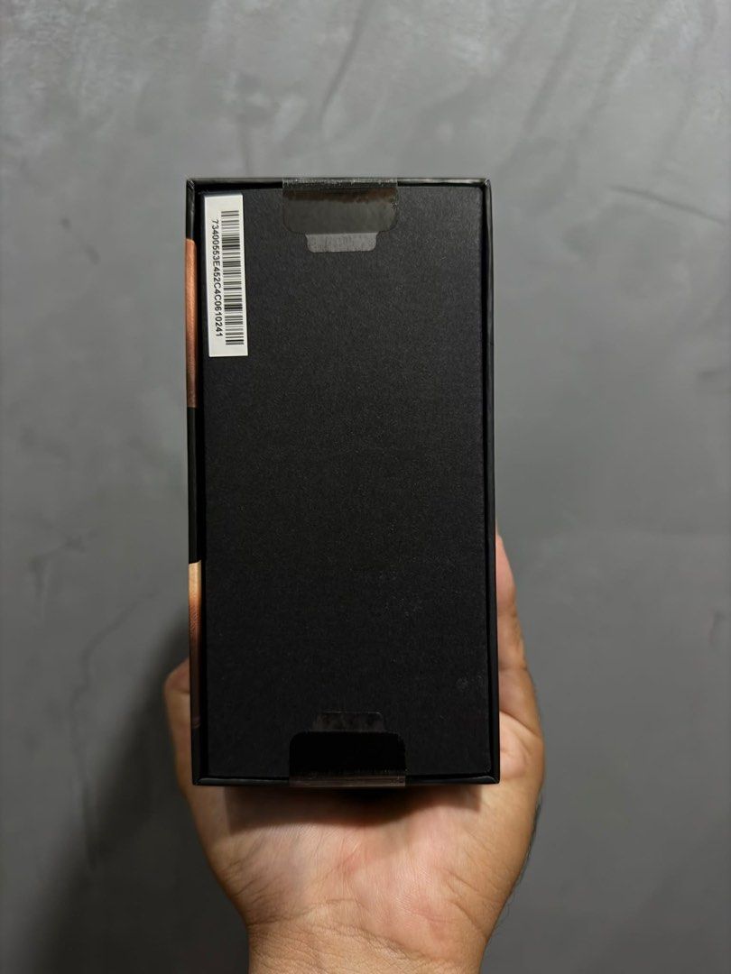 Marshall Major V Bluetooth Headphones (Category: Headphones & Headsets) located in Makati City. Submitted by supernuts (Listing ID 1414404555, Image 3). Description: BRAND NEW / UNOPENED - Marshall Major V headphones (Black) - Over 100 hours of wireless playtime - Integrated wireless charging - Bluetooth compatible - Includes headphones and accessories.