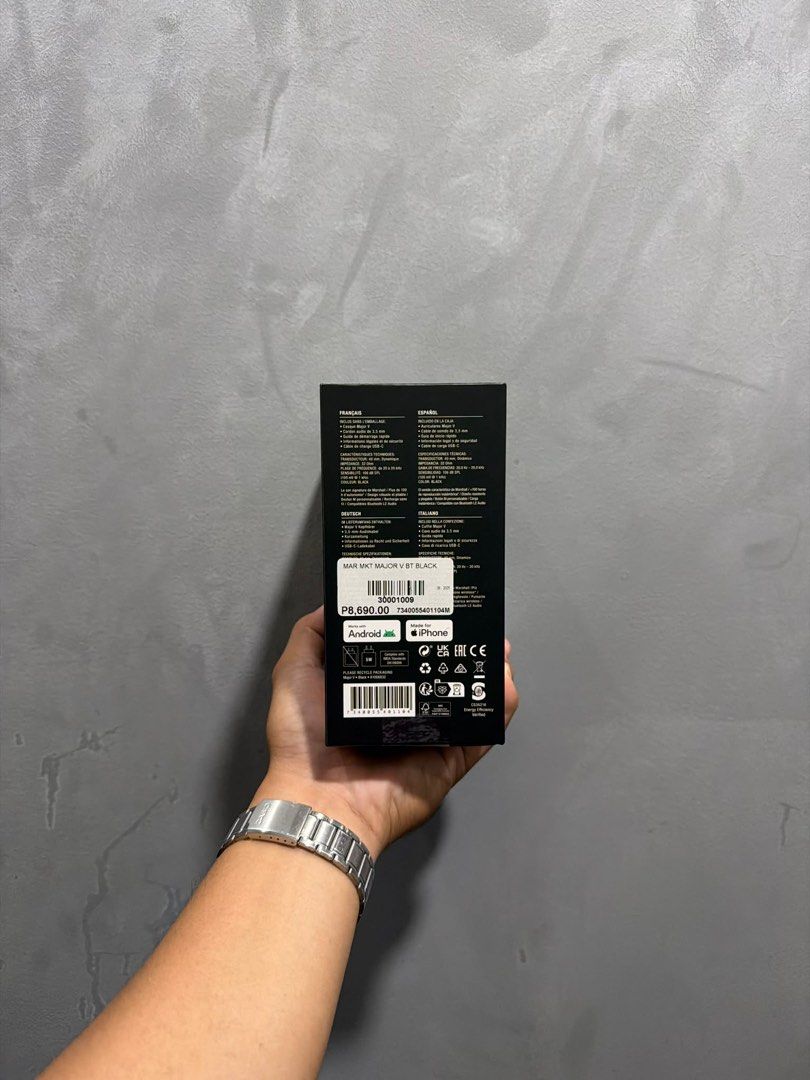 Marshall Major V Bluetooth Headphones (Category: Headphones & Headsets) located in Makati City. Submitted by supernuts (Listing ID 1414404555, Image 2). Description: BRAND NEW / UNOPENED - Marshall Major V headphones (Black) - Over 100 hours of wireless playtime - Integrated wireless charging - Bluetooth compatible - Includes headphones and accessories.