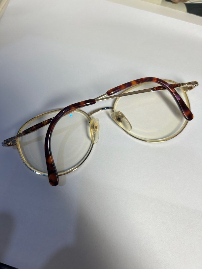 Brown Tortoise shell Morel Japan Eyeglass Frame (Category: Sunglasses & Eyewear) located in Quezon City. Submitted by jjsurplus_23 (Listing ID 1414420477, Image 2). Description: Graded.