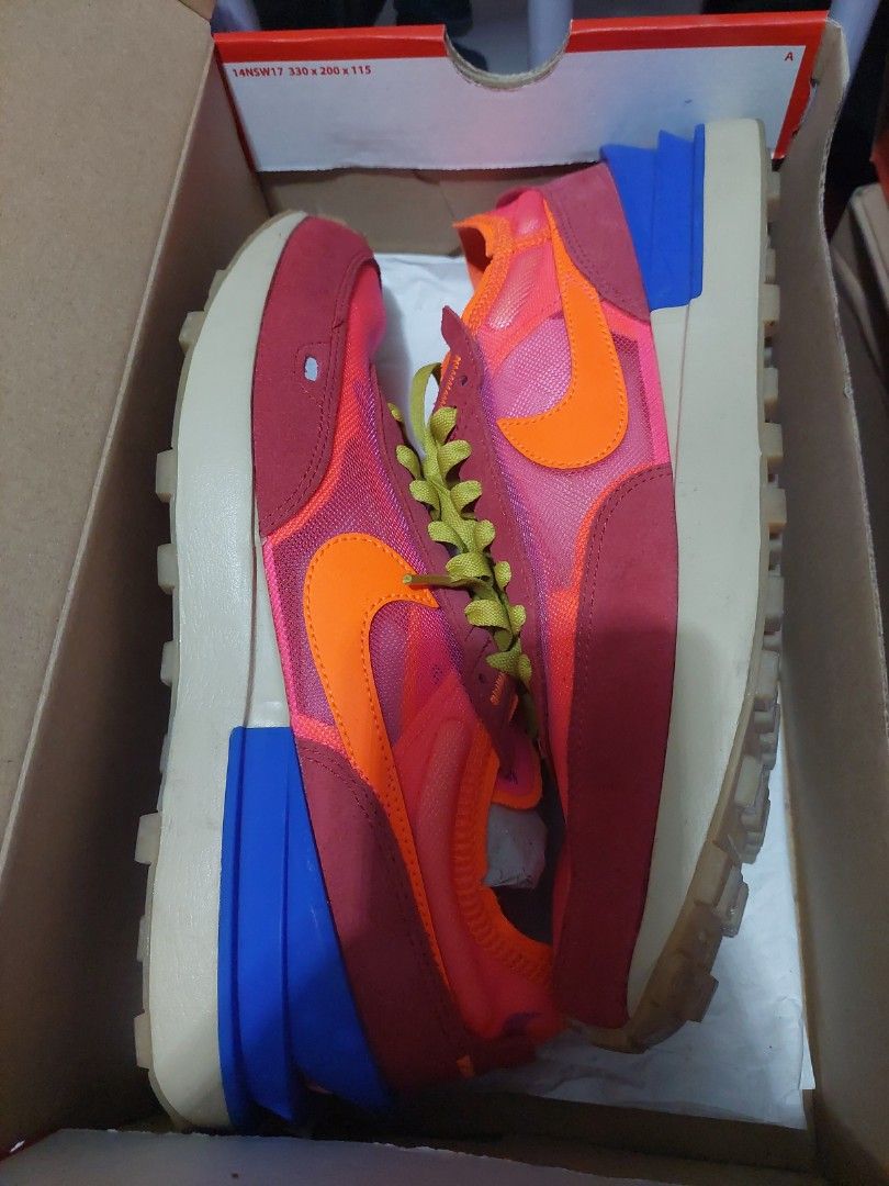 Nike Waffle One Hyper Pink Hyper Crimson (Category: Sneakers) located in Paranaque City. Submitted by erick_e (Listing ID 1414328694, Image 3). Description: 2 for 3000 can mix with other shoes first-3rd pic Nike Waffle One Cm 28 Men with box used with care 4th-6th pic Nike SB force 58 PRM L white for Men with box 98% New Cm 28 US 10 UK 9 7th-9th pic New Balance lifestyle mode de vie for Men with box Used twice with care just needs to wash/clean C