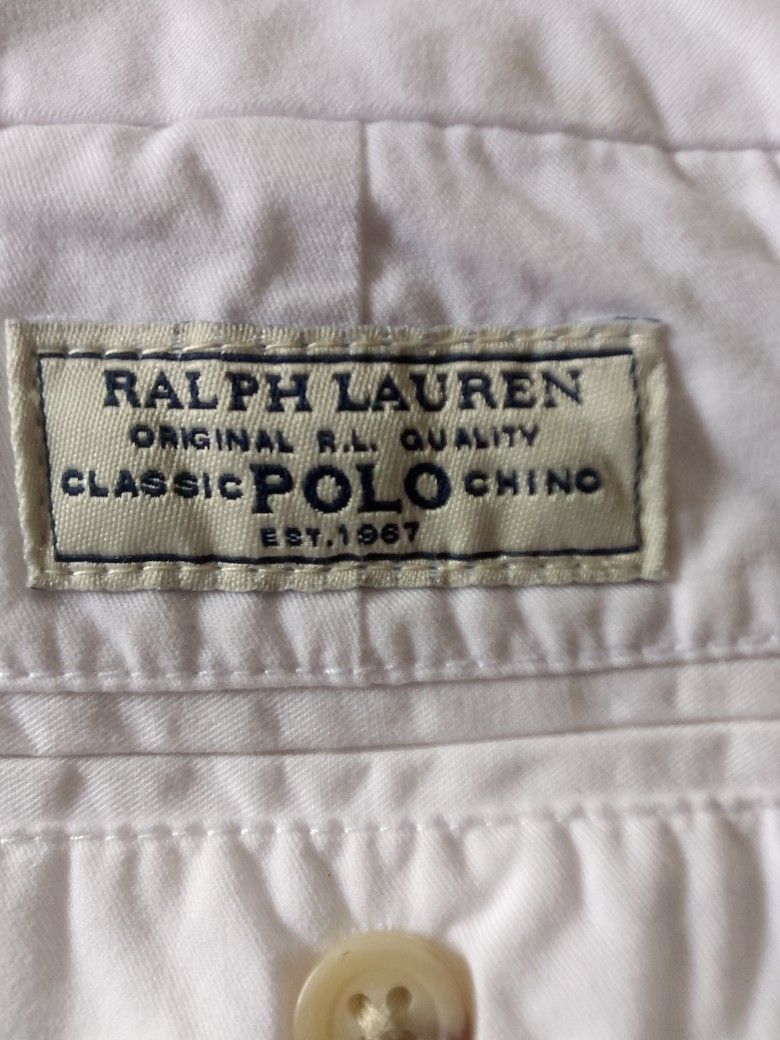 Polo Ralph Lauren white short (Category: Shorts) located in Davao. Submitted by lee_ly (Listing ID 1414282806, Image 3). Description: lightly used /very good condition color: white fit to 14yrs old dimes: w- 28 L - 18 leg opening: 8.